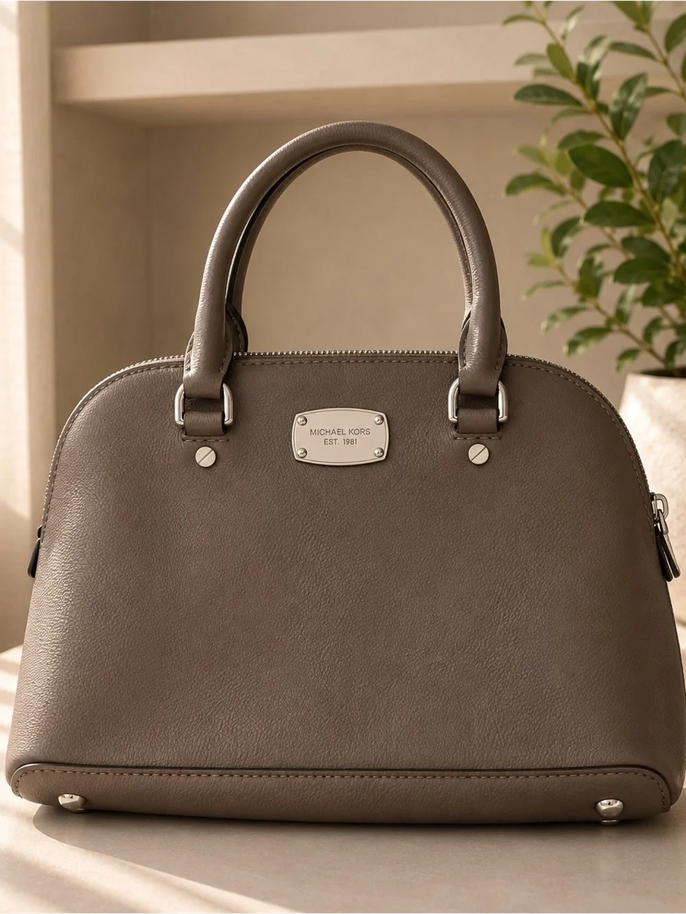 Michael Kors Taupe Dome Satchel Handbag 🤎